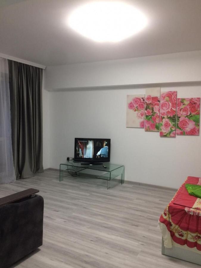 Квартира Юбилейный Almaty Eksteriør billede